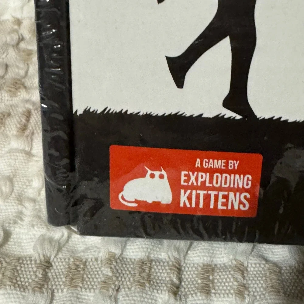 Throw Throw Burrito Extreme Outdoor Edition Dodgeball Card Game Exploding Kitten